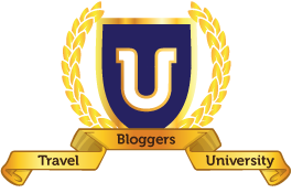 Travel-blogger-uni-crest